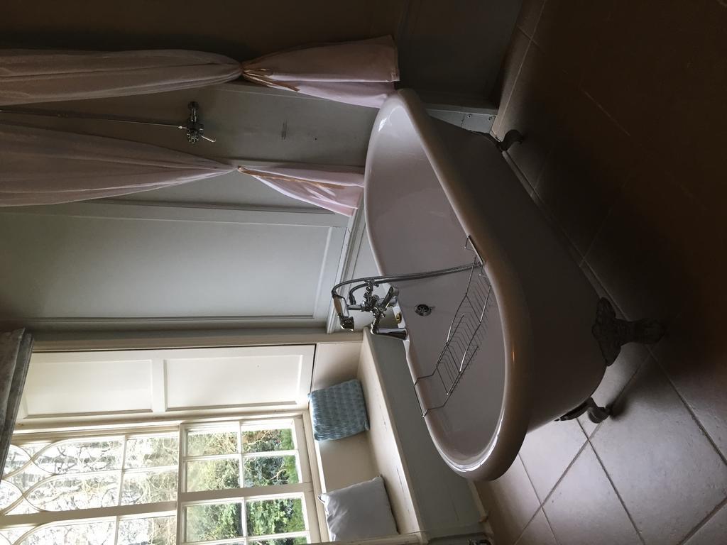 ทรีรีฟ เฮาส์ Hotel เพนแซนซ์ ห้อง รูปภาพ